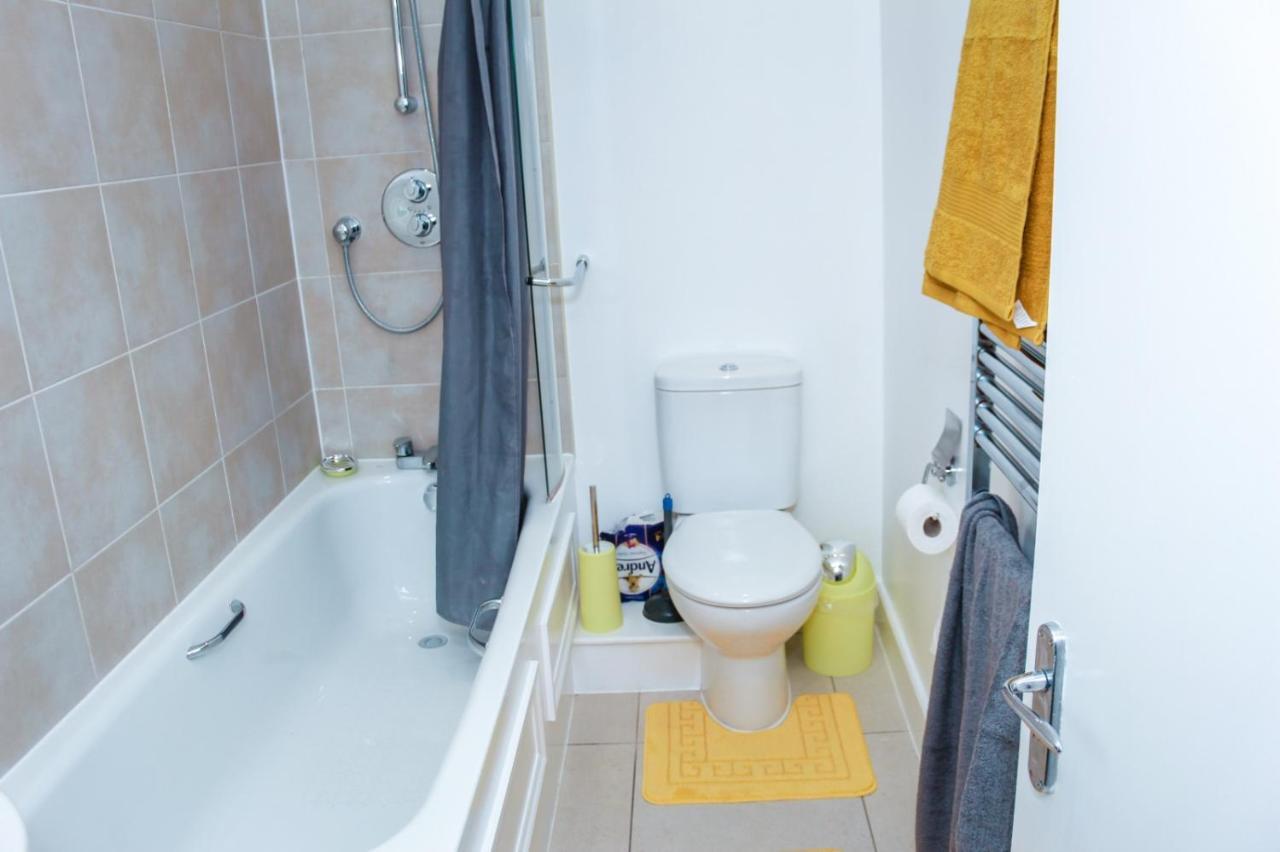 Camden Large 2 Bedroom Flat Guest House Londen Buitenkant foto