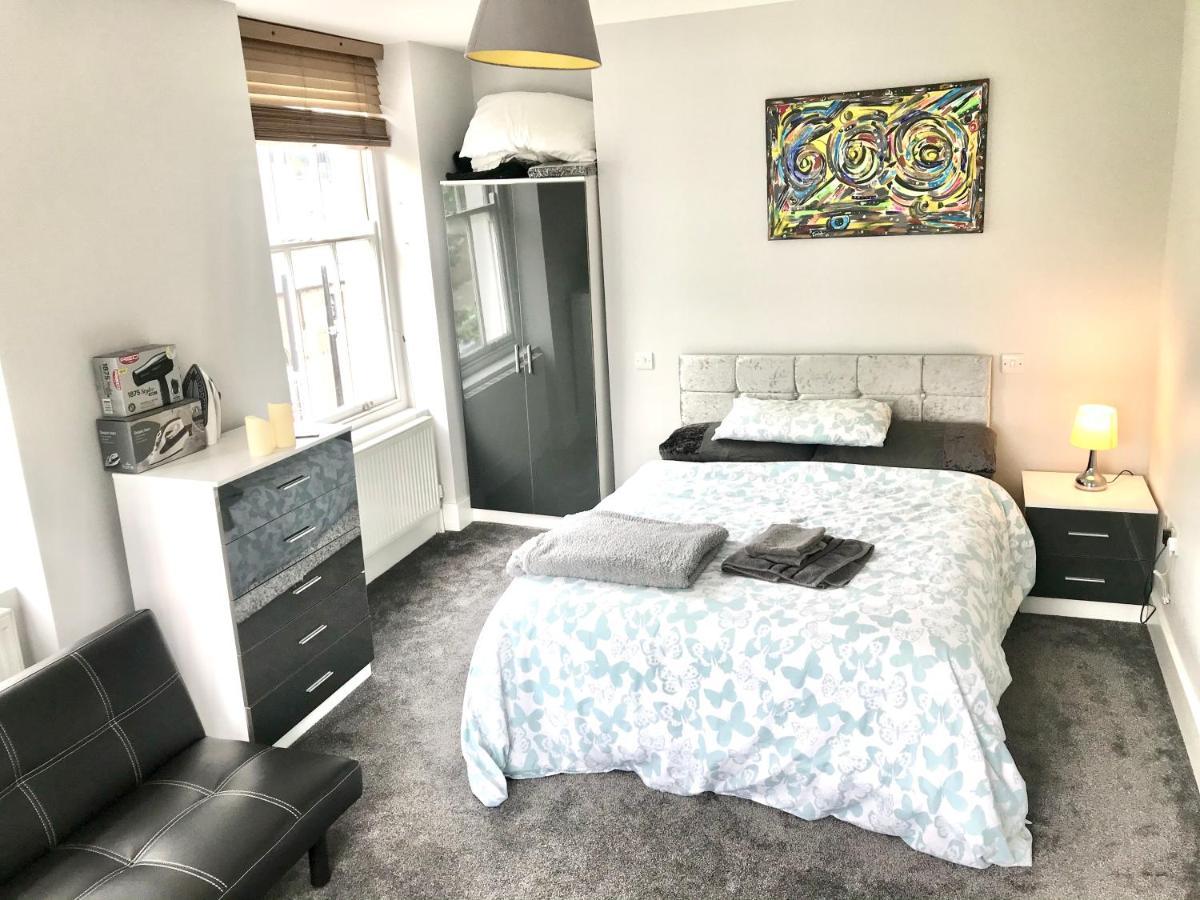 Camden Large 2 Bedroom Flat Guest House Londen Buitenkant foto